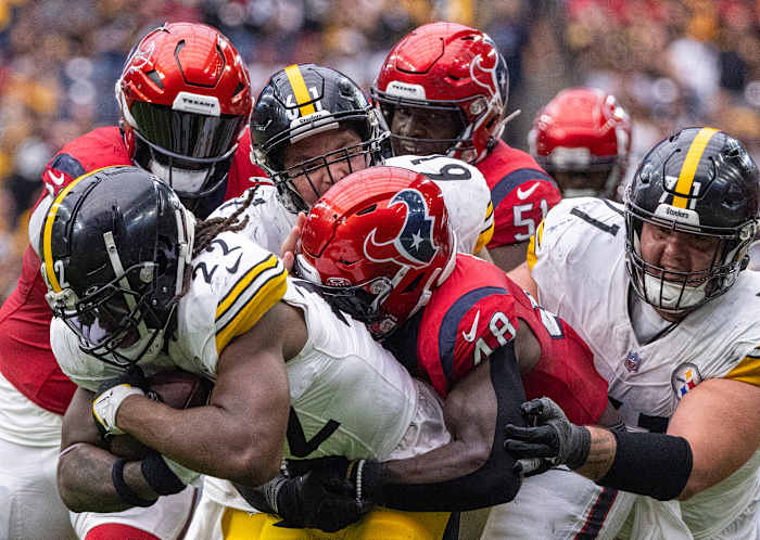 Thomas Shea-USA TODAY Sports, Steelers running back Najee Harris (22) rushes against Houston Texans linebacker Christian Harris (48) in the second half.